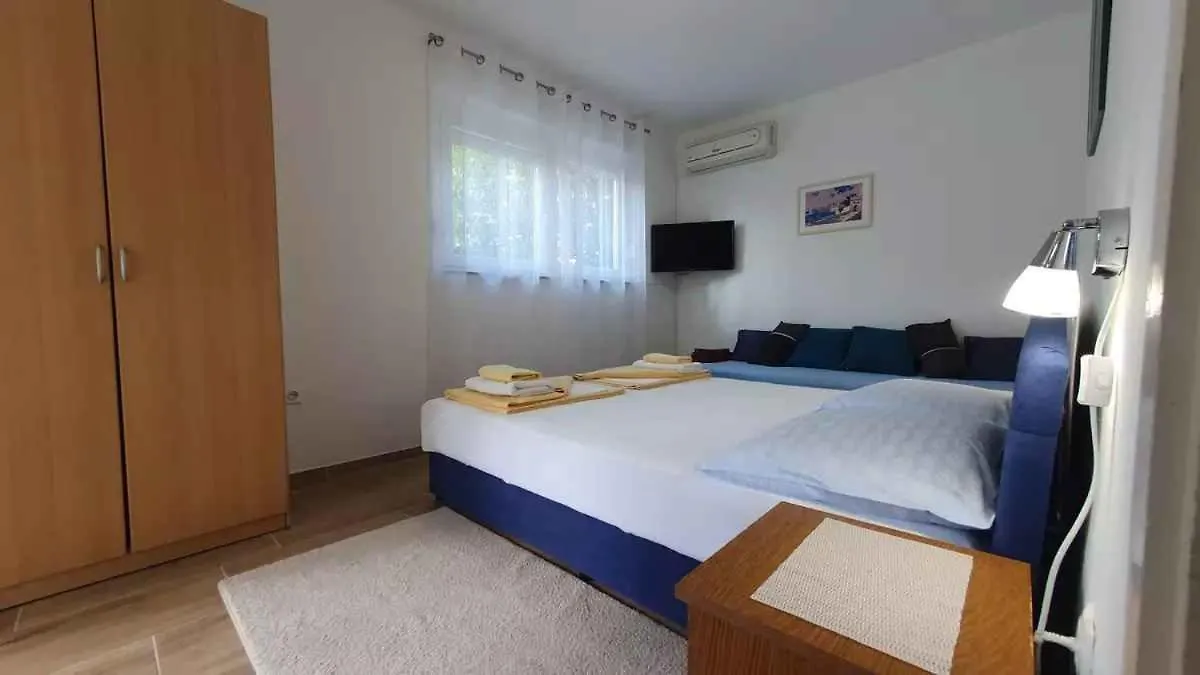 Apartments In Dramalj 53941